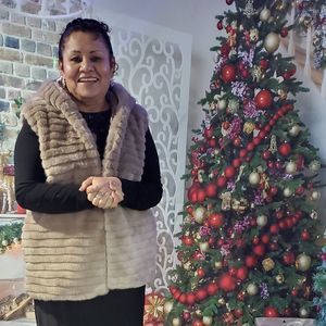 Meet your Posher, Aydee